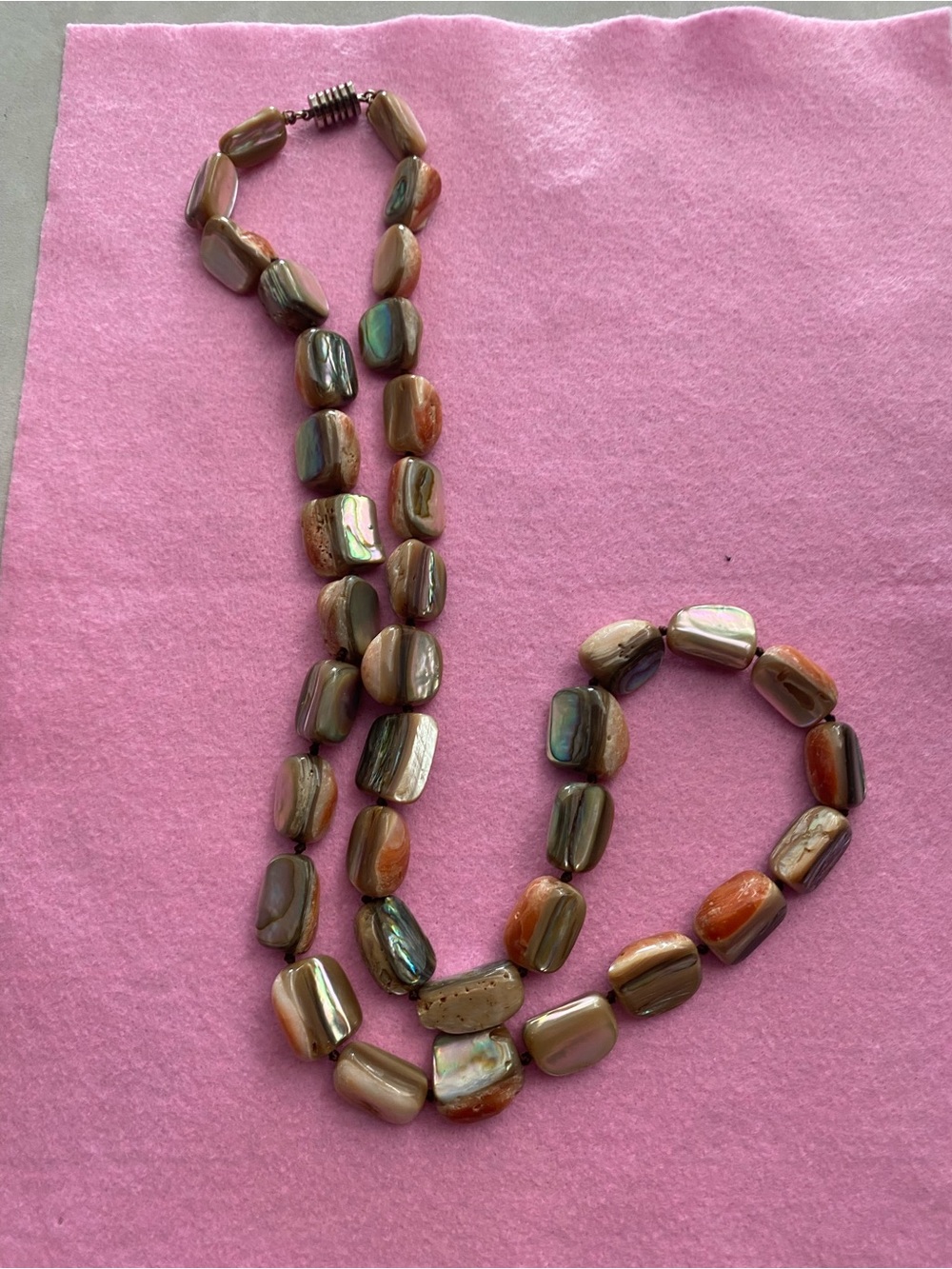Vintage Les Bernard Abalone and mother-of-pearl nugget bead necklace 14â